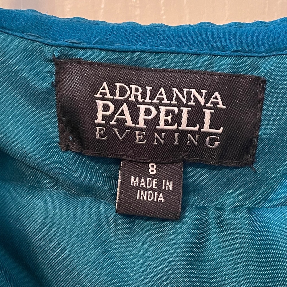 Dress - Picture 4 of 8